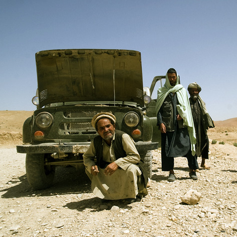 Repairs on the road to Masar-e-sharif